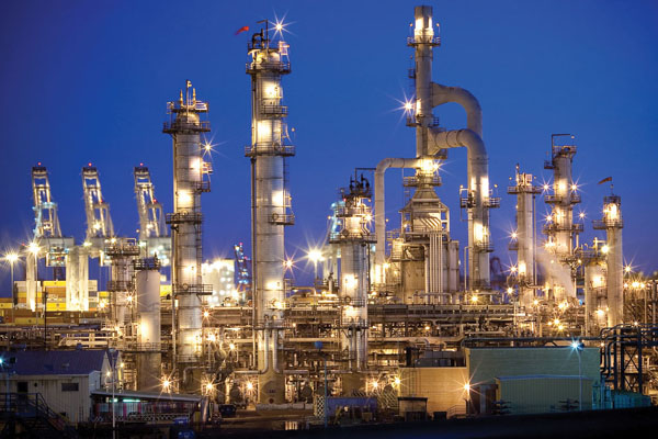 Imagen: Iluminación de Áreas Clasificadas DILAE: Seguridad y Eficiencia en Entornos Peligrosos